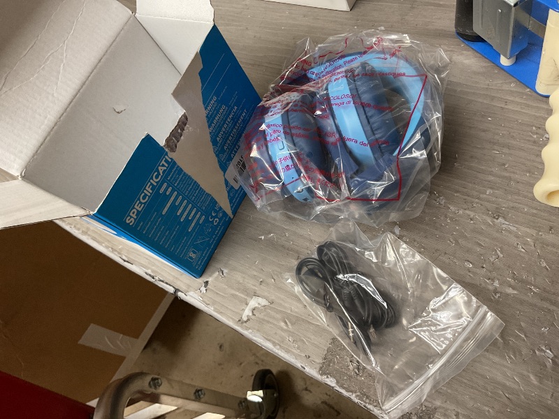 Photo 1 of iClever BTH12 Kids Bluetooth Headphones,Colorful LED Lights Kids Headphones Wireless,74/85dBA Safe Volume,85H Playtime,Fast Charging,Bluetooth 5.2,Over Ear,Built-in Mic for iPad/Tablet/Airplane,Blue