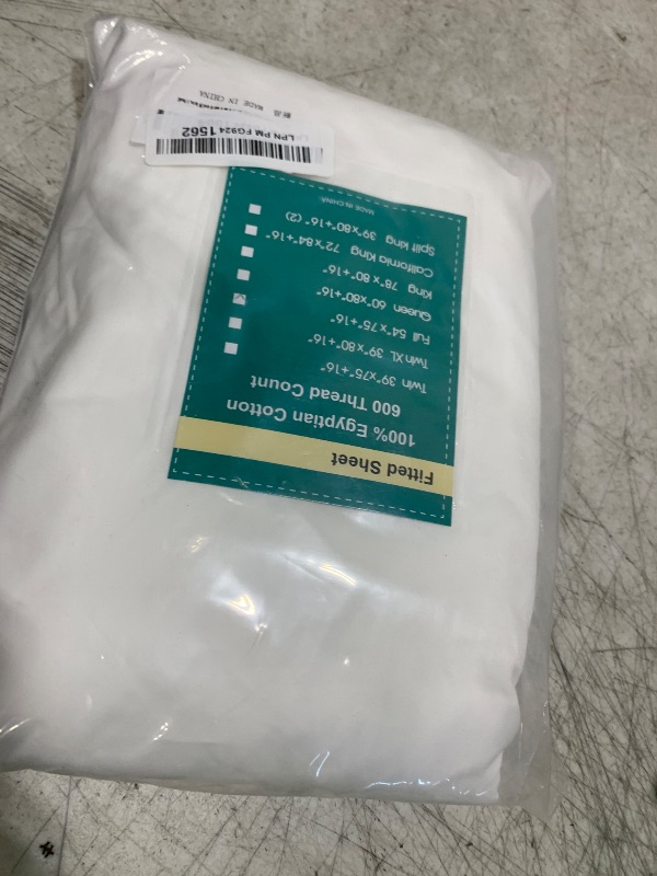 Photo 1 of 100% Egyptian Cotton Fitted Sheet Full Size White, 600 Thread Count, 8-16" Deep Pocket Sheet, Soft & Elastic Sateen Weave Bottom Sheet for Hotel & Home (White, 1 Pack Fitted Sheet Only, Full)