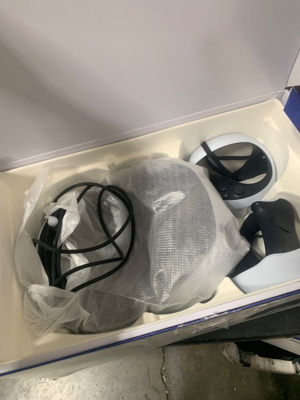 Photo 1 of PlayStation VR2 (PSVR2)