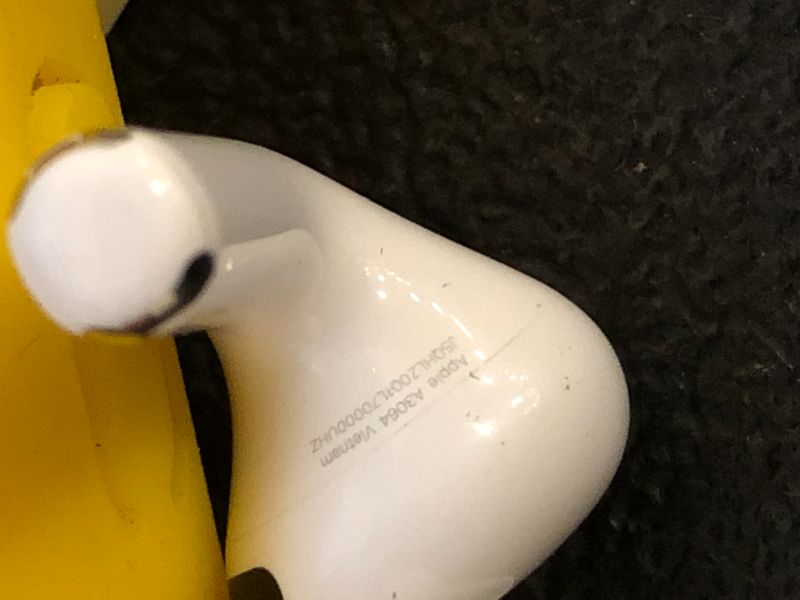 Photo 1 of *SEE CLERK NOTES* Apple AirPods Pro 3 Wireless Earbuds, Active Noise Cancellation, Live Translation, Heart Rate Sensing, Hearing Aid Feature, Bluetooth Headphones, Spatial Audio, High-Fidelity Sound, USB-C Charging