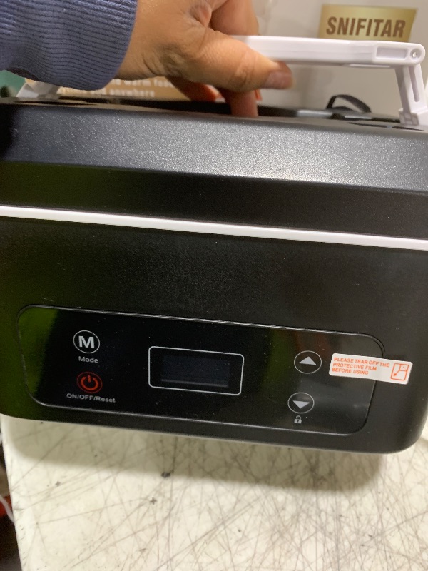 Photo 1 of Cordless Electric Heated Lunch Box,Pro 24000mah Heated Lunch Box,Battery Powered, 1.2L Portable Food Heater-3D-5 Side Heating-Intelligent Temperature Control,Suitable For Trucks,Offices,Travel
