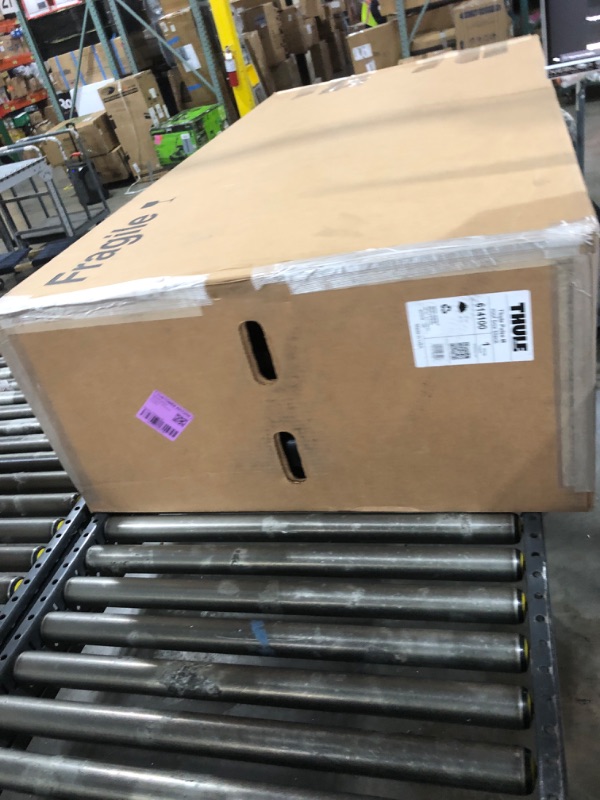 Photo 1 of Thule 614 Pulse Cargo Box, Medium, Black