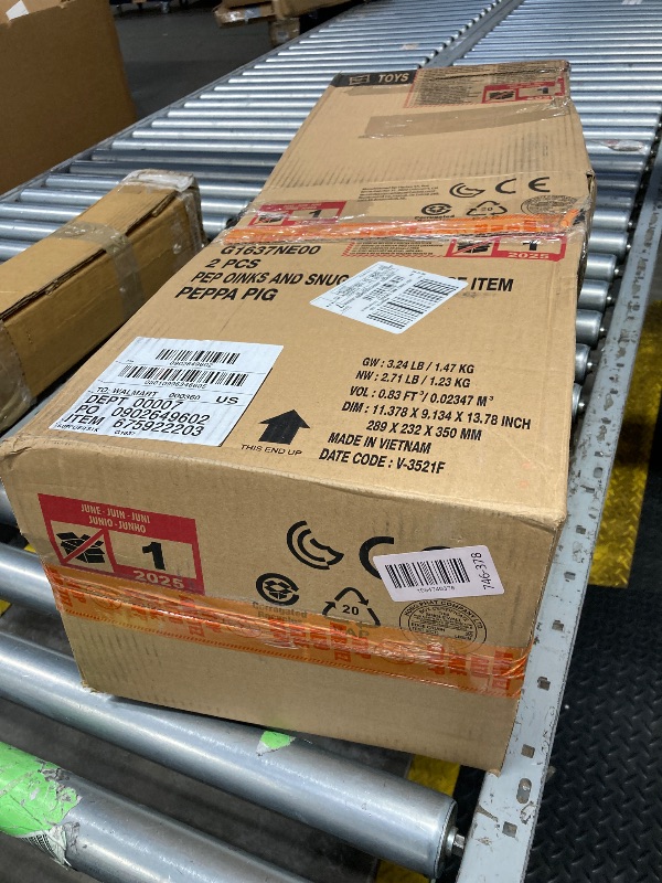 Photo 1 of *PARTIAL SET*
Beuway 27"Foldable Bamboo Bar Stool with Back & Footrest,Counter Height Chair for Home Camping(Brown,S)