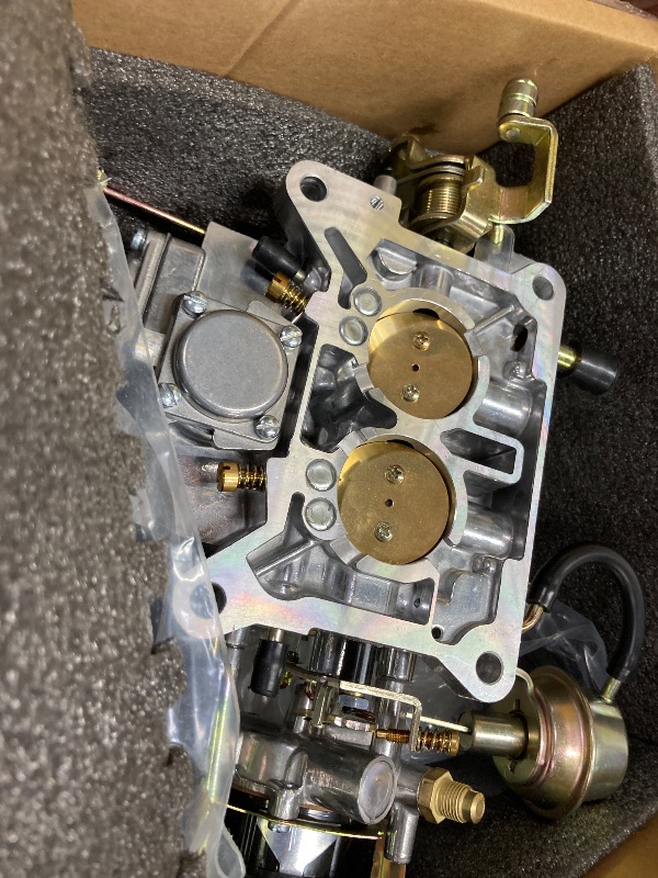 Photo 1 of ***SELLING FOR PARTS*** Carburetor Two 2 Barrel Carburetor Carb Ford Carburetor 2100 2150 For Ford 289 302 351 Cu Jeep Engine with Electric Choke