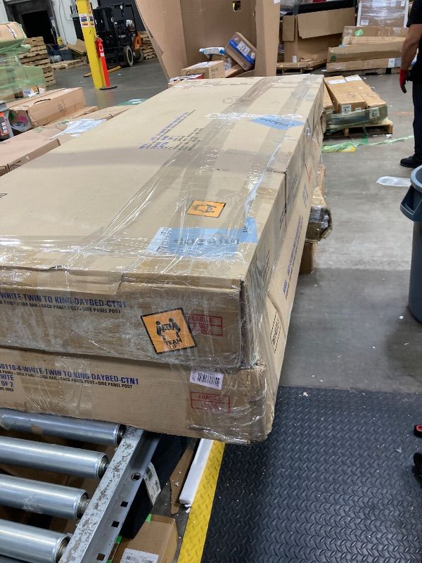 Photo 1 of **2 boxes**Baxton Studio Lucera Bobbin Daybed - Wooden Bed Frame with Turned Spindle Detailing, Classic Style Sofa Bed for Bedroom or Guest Room, Twin, White