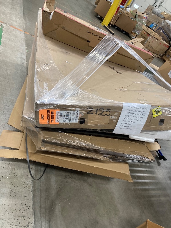 Photo 1 of ********No returns***No refund*******TV pallet doesn't work, only for parts of different brands and sizes. Some turn on, others don't. Broken screens, possibly missing cables and remote control. Returns not accepted. Final sale, approximate retail price o