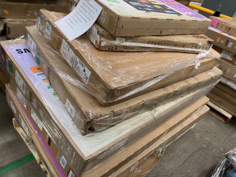 Photo 1 of ********No returns***No refund*******TV pallet doesn't work, only for parts of different brands and sizes. Some turn on, others don't. Broken screens, possibly missing cables and remote control. Returns not accepted. Final sale, approximate retail price o