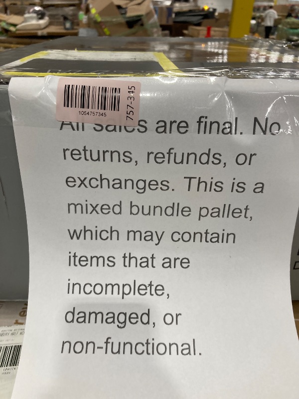 Photo 1 of ********No returns***No refund*******TV pallet doesn't work, only for parts of different brands and sizes. Some turn on, others don't. Broken screens, possibly missing cables and remote control. Returns not accepted. Final sale, approximate retail price o