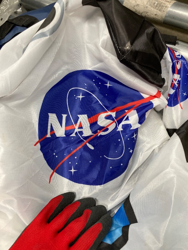 Photo 1 of *Carrying bag zipper broken* Nasa Tent/Ship