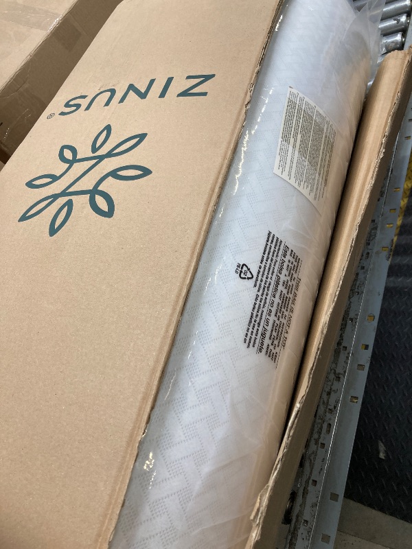 Photo 1 of *FACTORY SEALED* ZINUS 12 Inch Green Tea Essential Memory Foam Mattress [New Version], King, Fiberglass Free, Medium Feel, Breathable Airflow Memory Foam, Certified Safe Foams & Fabric, Mattress in A Box