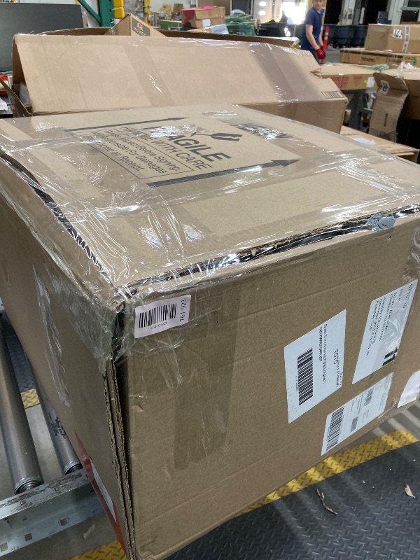 Photo 1 of ***Box 2of 2 ONLY* TOTO Drake Transitional ONE-Piece Tank and Lid