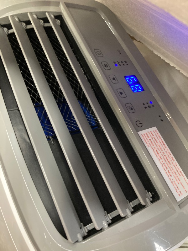 Photo 1 of ****used***BLACK+DECKER Portable Air Conditioner, 9,000 BTU (5,300 BTU SACC) for Rooms up to 400 Sq. Ft., Portable AC with Follow Me Remote Control and Window Kit, BPACT08WT, White