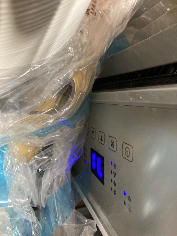 Photo 1 of ******The product is used, it has a dent on the front part of the window and a dent on one side, but it works very well.*****BLACK+DECKER Smart Portable Air Conditioner, 14,000 BTU (10,200 BTU SACC) for Rooms up to 700 Sq. Ft., Smart Portable AC with Foll