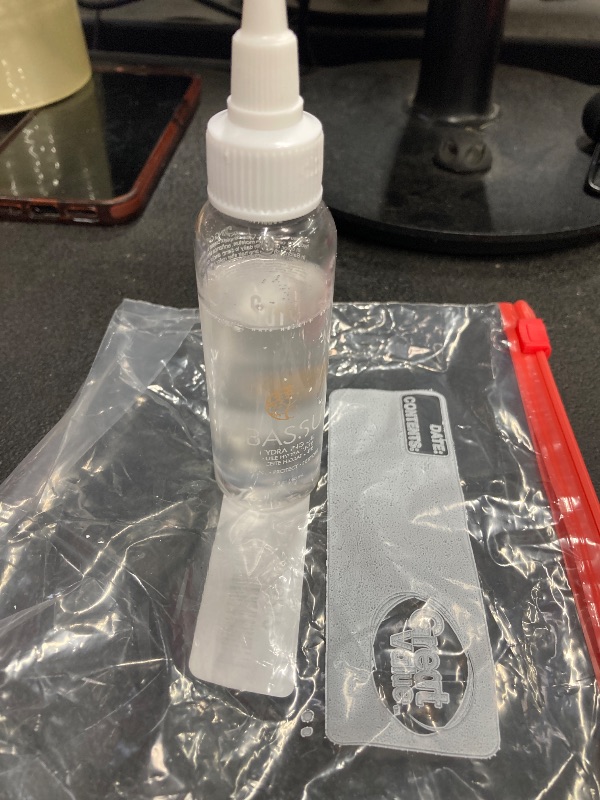 Photo 1 of ***USED ***Surface Hair - Bassu Hydrating Oil - Hair Oil with Flax Seed, and Aloe Vera, Moisturize and Hydrate Repair Damaged Hair, Color Safe, 2 Fl Oz