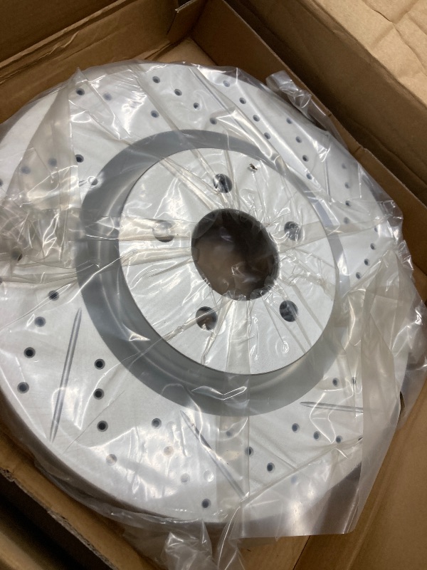 Photo 1 of ***I DON'T KNOW IF THERE ARE MISSING PIECES*** R1 Concepts Front Brake Kit For 2007-2011 Ford Mustang| Drilled Slotted Brake Rotors| Optimum OEP Brake Pads and Rotors Kit| Hardware included