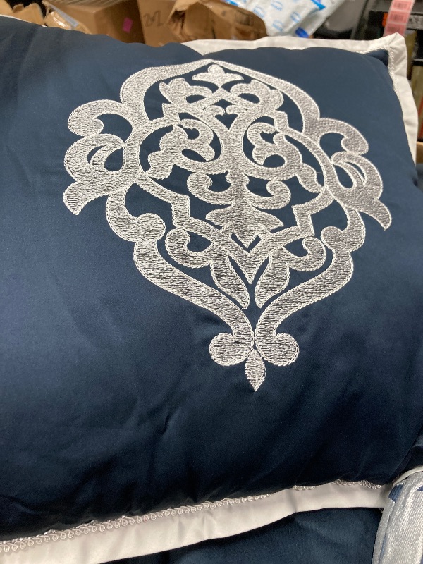 Photo 1 of ***I DON'T KNOW IF THERE ARE MISSING PIECES, I DON'T KNOW THE SIZE** Madison Park Odette Cozy Comforter Set Jacquard Damask Medallion Design - Modern All Season, Down Alternative Bedding, Shams, Decorative Pillows, King(104 in x 92 in), Navy 8 Piece