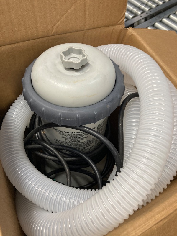 Photo 1 of *****I DON'T KNOW IF IT WORKS**** INTEX C1000 Krystal Clear Cartridge Filter Pump for Above Ground Pools: 1000 GPH Pump Flow Rate – Improved Circulation and Filtration – Easy Installation – Improved Water Clarity – Easy-to-Clean