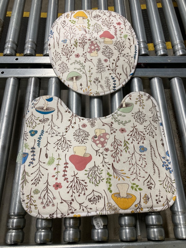 Photo 1 of ***(MISSING PIECES -SELLING AS IS)***
Boewywh 2 Pcs Bathroom Set with Vintage Mushroom Wildflower Plants Bathing Decor Retro Herb Witchy Boho Floral Wild Flower Hippie Bathing Bathroom Decor