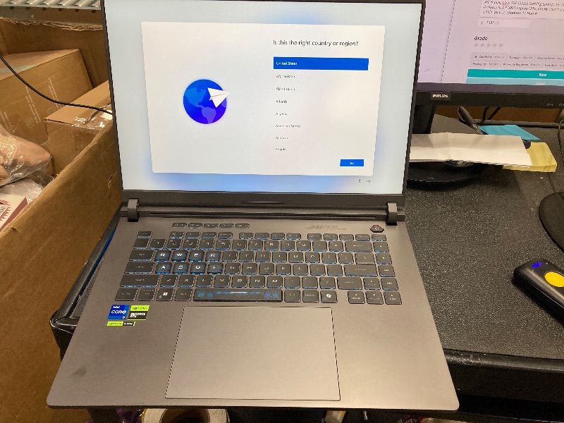 Photo 2 of ASUS ROG Strix G16 (2025) Gaming Laptop, 16” FHD+ 16:10 165Hz/3ms Display, NVIDIA® GeForce RTX™ 5060 Laptop GPU, Intel® Core™ i7 Processor 14650HX, 16GB DDR5, 1TB Gen 4 SSD, Wi-Fi 7, Windows 11 Home