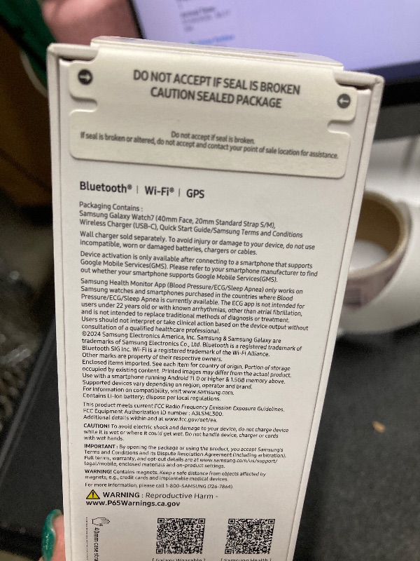Photo 1 of  FACTORY SEALED ------------ SAMSUNG Galaxy Watch 7 40mm Bluetooth AI Smartwatch w/Energy Score, Wellness Tips, Heart Rate Tracking, Sleep Monitor, Fitness Tracker, 2024, Cream [US Version, 1Yr Manufacturer Warranty]