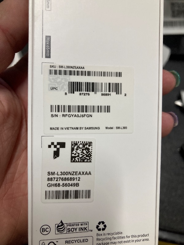 Photo 1 of  FACTORY SEALED ------------ SAMSUNG Galaxy Watch 7 40mm Bluetooth AI Smartwatch w/Energy Score, Wellness Tips, Heart Rate Tracking, Sleep Monitor, Fitness Tracker, 2024, Cream [US Version, 1Yr Manufacturer Warranty]