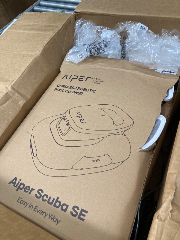 Photo 1 of (2025 Upgrade) AIPER Scuba SE Cordless Pool Cleaner, Upgrade 95-Min Runtime, Smart Self-Parking, Pool Vacuum for Above-Ground Pools up to 860 Sq.ft