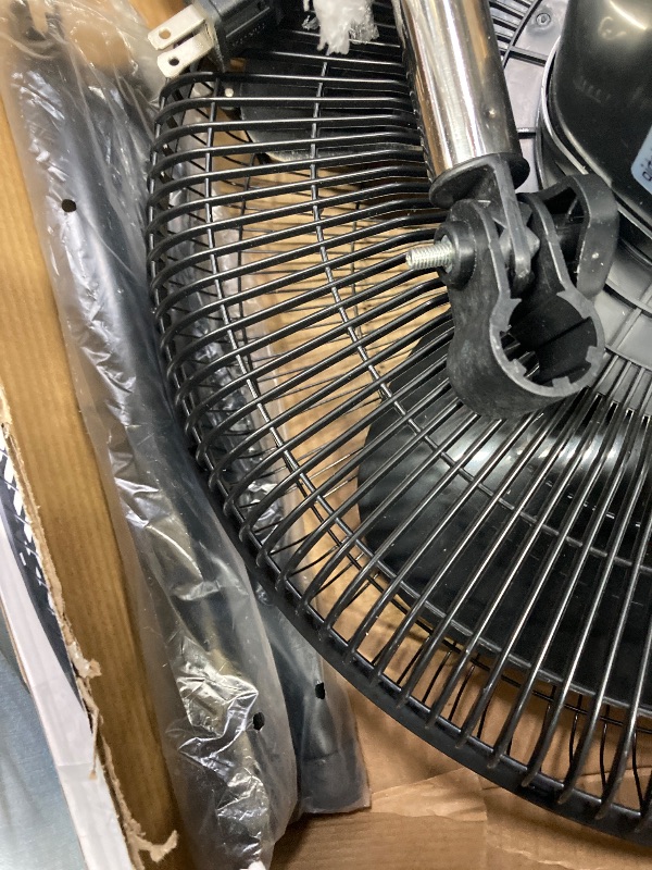 Photo 1 of *** no functional ****Airtek Oscillating Fan, Adjustable-Height Pedestal Fan with Wide Area Oscillation, 16”
