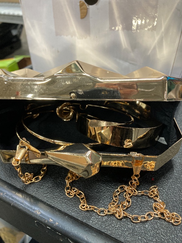 Photo 1 of  Pcs Clutch Purse for Women Evening Prom Purses Metallic Handbag for Wedding Banquet Retro Jewelry Set (Golden)