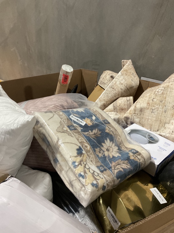 Photo 1 of Nellis Variety Box: Pallet | See Notes for Details