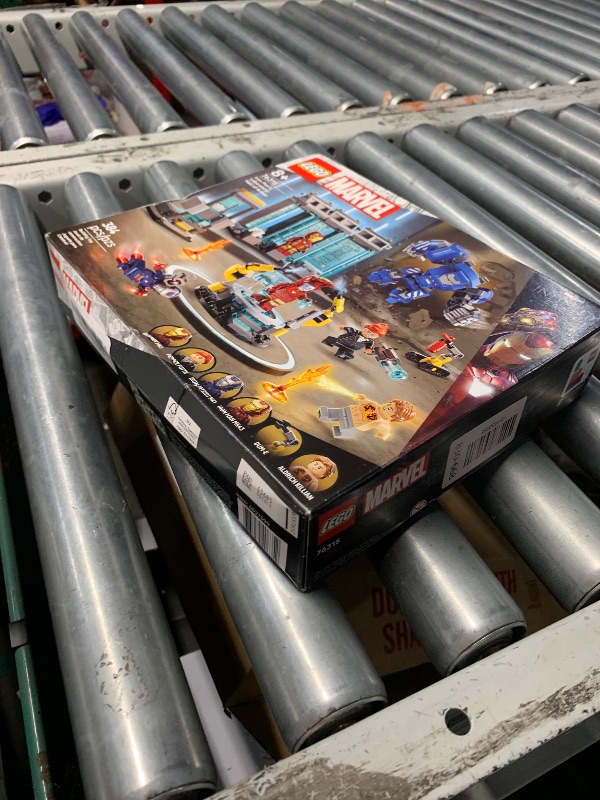 Photo 1 of ****FACTORY SEALED****LEGO Marvel Iron Man’s Laboratory: Hall of Armor Building Toy - Marvel Superhero Toy for Kids, Boys and Girls, Ages 8+ - with Minifigures and a Mech - Gift Idea for Birthdays - 76315