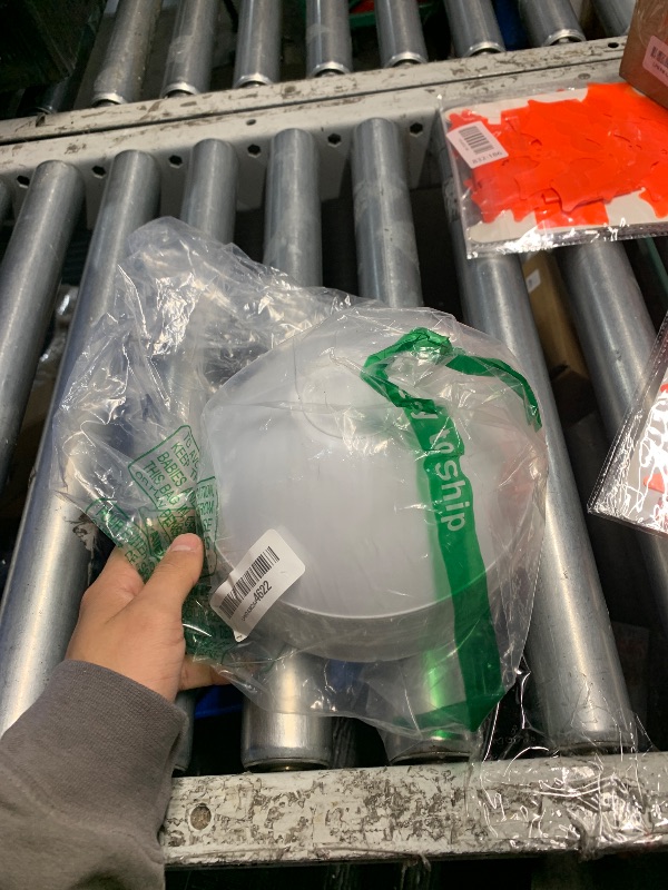 Photo 1 of [16 OZ 20 Count] White Plastic Organic Party Soup bowls With Gold Rim Premium heavyweight Elegant Disposable Tableware Dishes