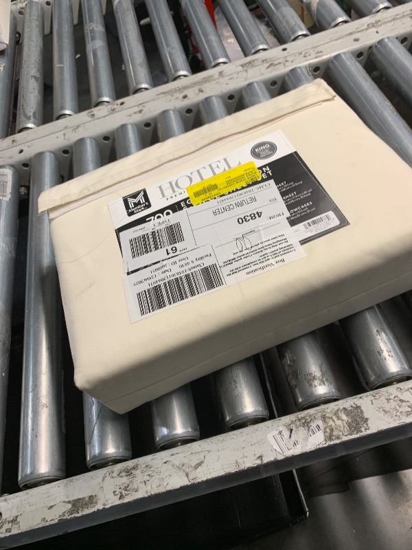 Photo 1 of ***USED

SAMS CLUB KING SIZED BED SHEET