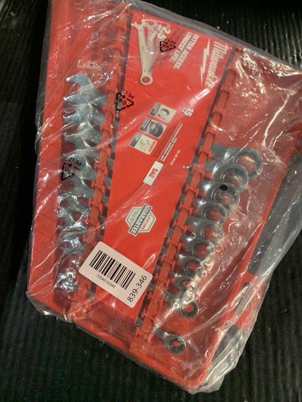 Photo 1 of Milwaukee Electric Tools MLW48-22-9416 Ratcheting Combination Wrench Set - SAE