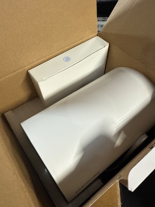 Photo 1 of ?Electric Focus?Magcubic Mini Projector 4K Support, Portable Projector with WiFi 6 and Bluetooth 5.4, Smart Proyector, 5W Soundbase Speaker, 180°Rotation for Home Theater