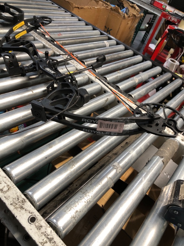 Photo 1 of ***DAMAGED - SEE NOTES/PICTURES*** Bear Archery Royale Compound Bow with 5-50 lbs Draw Weight
