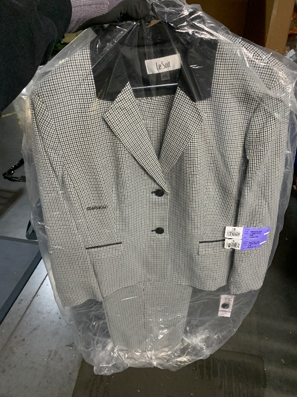 Photo 1 of ***STOCK PHOTO FOR REFERENCE ONLY*** Le Suit Two Button Blazer & Pant, 2pc Set, LT Grey Multi, SIZE 18