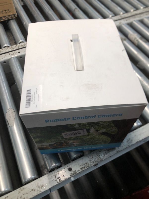 Photo 1 of ***FACTORY SEALED*** Bird Feeder with Camera,Ai Recognition 10000+ Species,3K Video with Noise Reduction,Solar Powered Bird House for Outdoors Bird Watching
