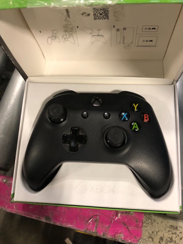 Photo 1 of **DAMAGE TO JOYSTICK** Microsoft Xbox One Wireless Controller Black