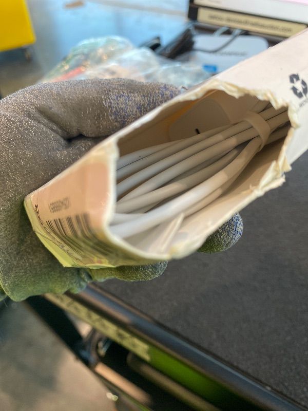Photo 1 of *Missing Parts*
iPhone Fast Charger,[Apple MFi Certified] iPhone Charger Fast Charging Apple Wall Charger Block 6FT USB C Lightning Cable Cord Type C Adapter for iPhone 14 Pro Max/13/12 Mini/11/10/XS Max/XR/X/8/7/SE