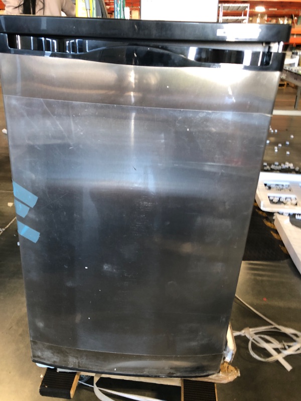 Photo 1 of *************NOT WORKING********PARTS ONLY********EdgeStar Double tap Half-barrel keg Stainless steel Manual Freestanding Beer kegerator*******