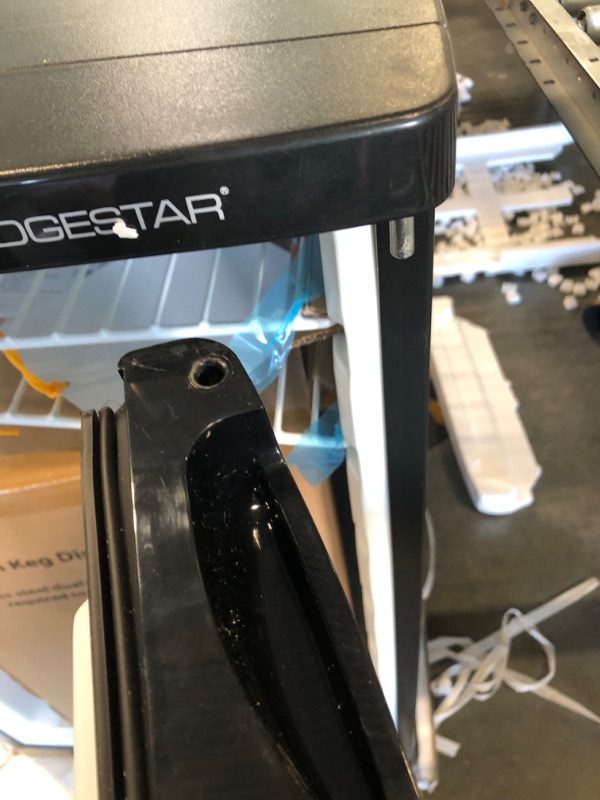 Photo 1 of *************NOT WORKING********PARTS ONLY********EdgeStar Double tap Half-barrel keg Stainless steel Manual Freestanding Beer kegerator*******