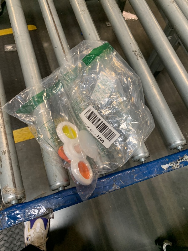 Photo 1 of ***only carrot toy****LiKee Strong Suction Cup Fidget Rotating Sensory Bath Toys for Baby, Airplane Car Travel Table & Window Toys for Toddler Boys and Girls, 10+ Months