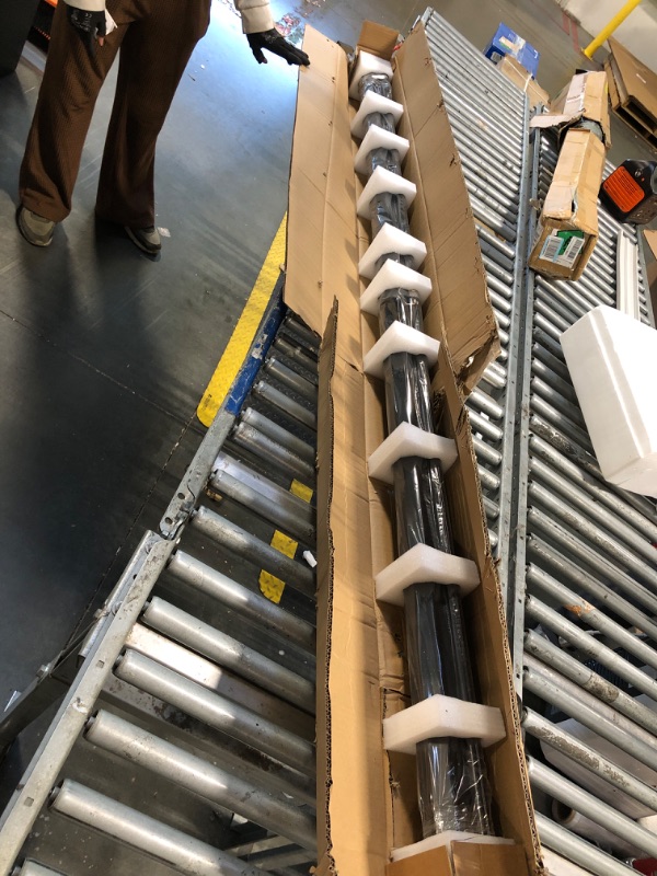 Photo 1 of ** FACTORY SEALED. SOLD AS IS, NO REFUND/RETURN**

RAUBAY Retractable Pull Down Black Screen Backdrop - 78.7" x 86.6" Collapsible Wall-Mount Background for Professional Video Production, Photography, TikTok and Video Conferencing