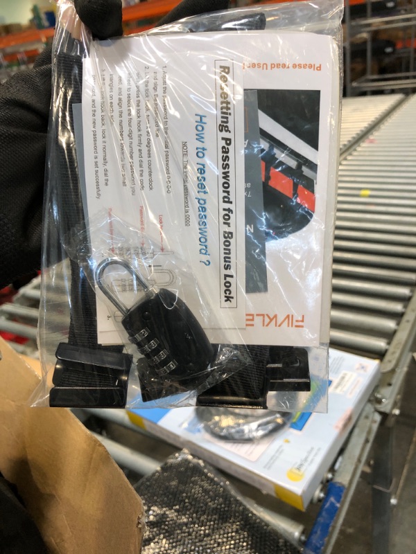 Photo 1 of ** FACTORY SEALED. SOLD AS IS, NO REFUND/RETURN**
FIVKLEMNZ 21 Cubic Car Rooftop Cargo Carrier Roof Bag Waterproof for All Top of Vehicle with/Without Rack Includes Topper Anti-Slip Mat + Reinforced Straps + 6 Door Hooks + Luggage Lock