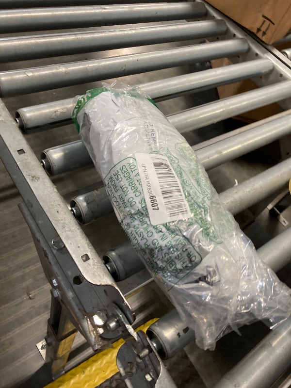 Photo 1 of **39 PCS ONLY** 100Pcs 2.36" Spring Snap Hook Carabiners, M6 Galvanized Steel Black Small Carabiner Clip, Keychain Clip, Quick Link Key Chain for Hammock Swing Set Outdoor Travel, Camping, Fishing, Hiking