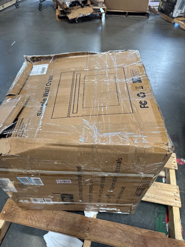 Photo 1 of *** UNKNOWN IF IT WORKS **24 Inch Electric Single Wall Oven, 2.5 Cu.ft Built-in Convection System with 8 Cooking Functions in Stainless Steel, Touch Control