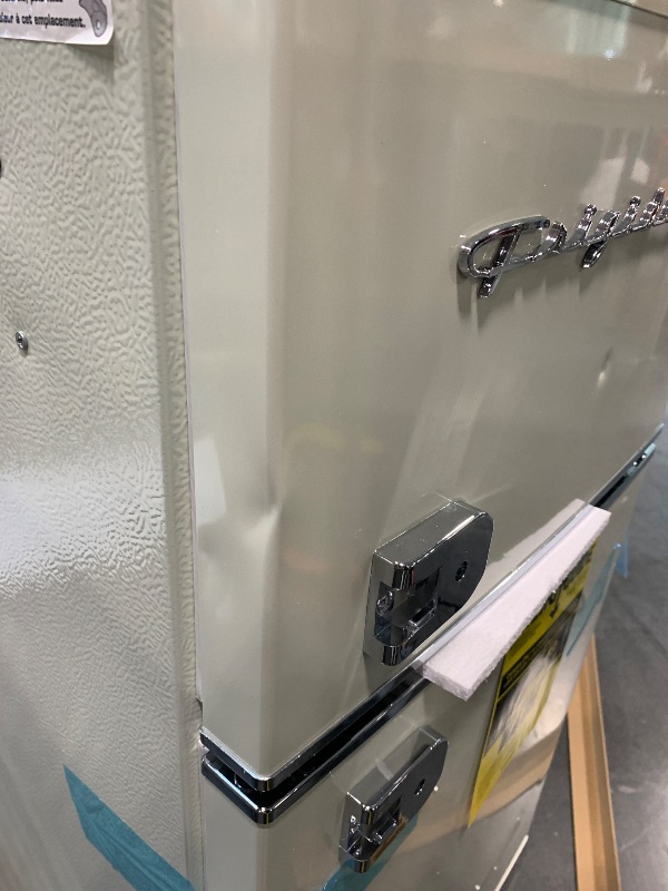 Photo 1 of *** NEW/ DAMAGE MINOR**** Frigidaire EFR840-Cream EFR840 Retro Mini Fridge with Freezer & Side Bottle Opener-Small 2 Door Refrigerator for Office Bar or College Dorm Room-3.1 Cu Ft (Cream)