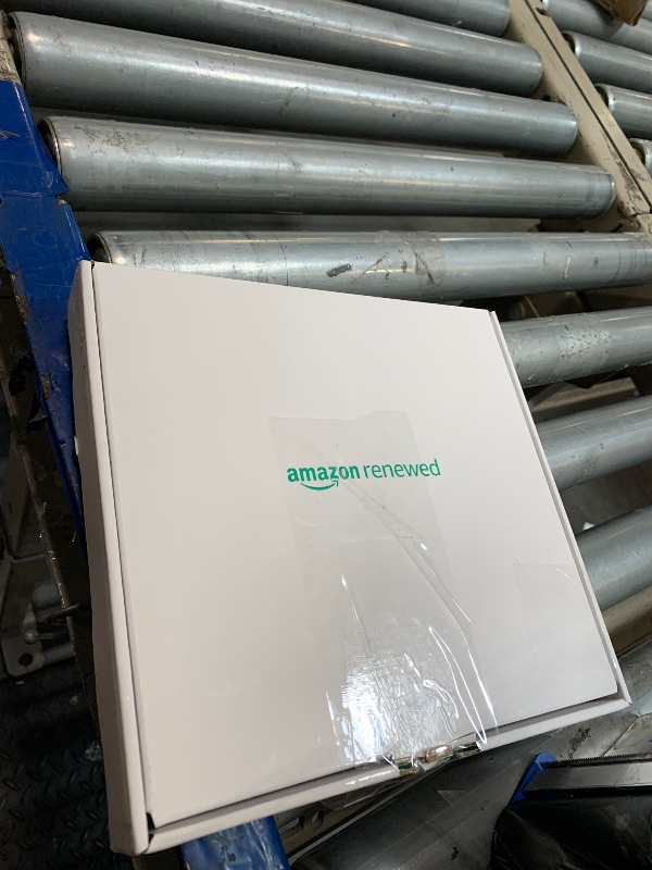 Photo 1 of ** UESD / DAMAGE MINOR***Apple iPhone 7 32GB Unlocked AT&T/T-Mobile - Silver