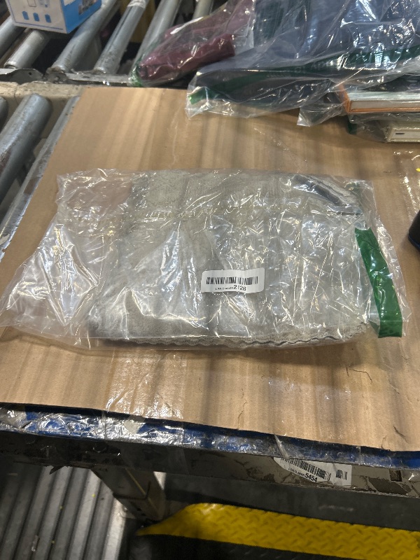 Photo 1 of ***PARTIAL SET ONLLY 8****
Homaxy 12 Pack Kitchen Dish Cloths (10 x 10 Inches, Grey), Super Soft and Absorbent Coral Velvet Dish Towels, Nonstick Oil Fast Drying Microfiber Cleaning Cloth, No Lint Household Dishcloths