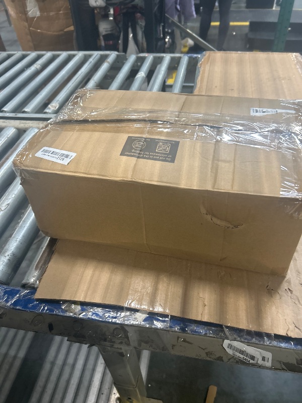 Photo 1 of ****MISSING PIECES***
200 PCS Clear and Gold Plastic Plates for 100 Guests, Elegant Clear Disposable Plates with Gold Trim, Include 100 PCS Dinner Plates, 100 PCS Dessert Plates for Party, Birthday and Graduation